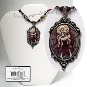 🧙Jessica Galbreth 𝐃𝐀𝐑𝐊 𝐐𝐔𝐄𝐄𝐍 Beautiful Victorian Gothic Cameo Necklace